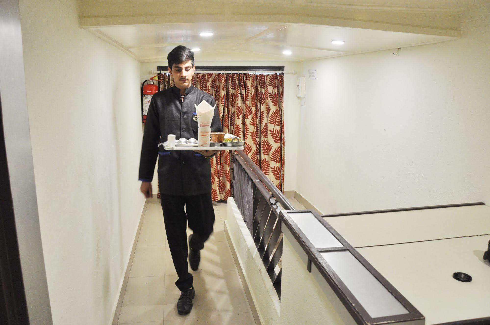 Hotel Sidharath Shimla Dış mekan fotoğraf