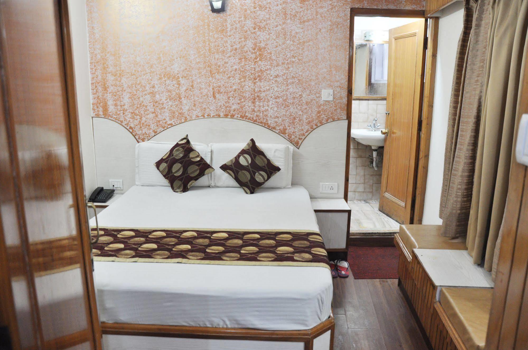 Hotel Sidharath Shimla Dış mekan fotoğraf