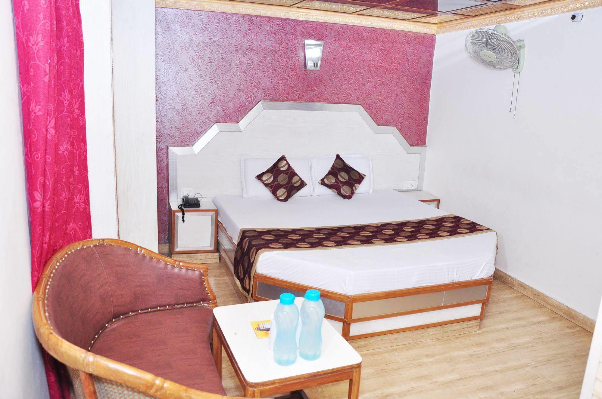 Hotel Sidharath Shimla Dış mekan fotoğraf