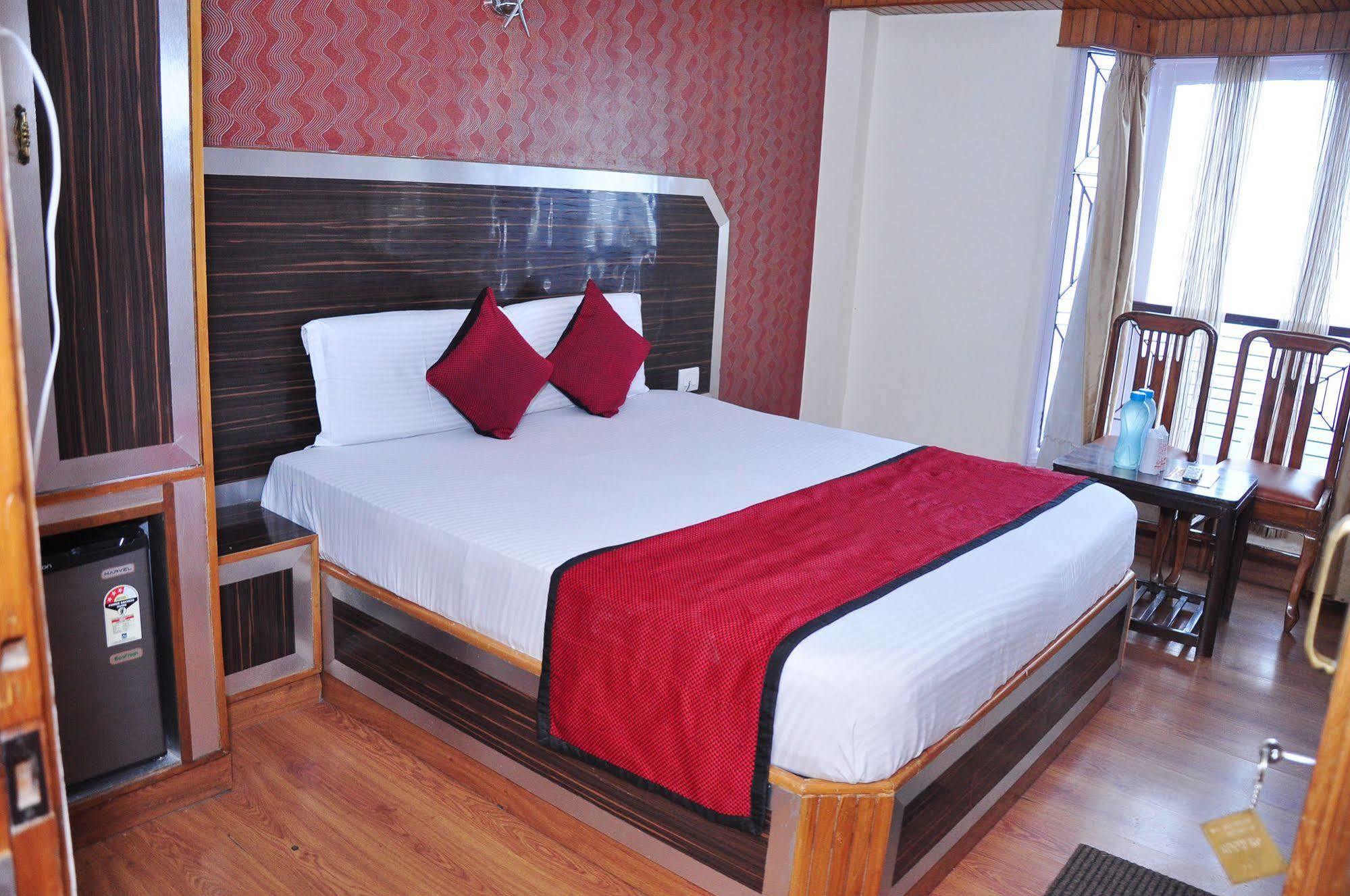 Hotel Sidharath Shimla Dış mekan fotoğraf
